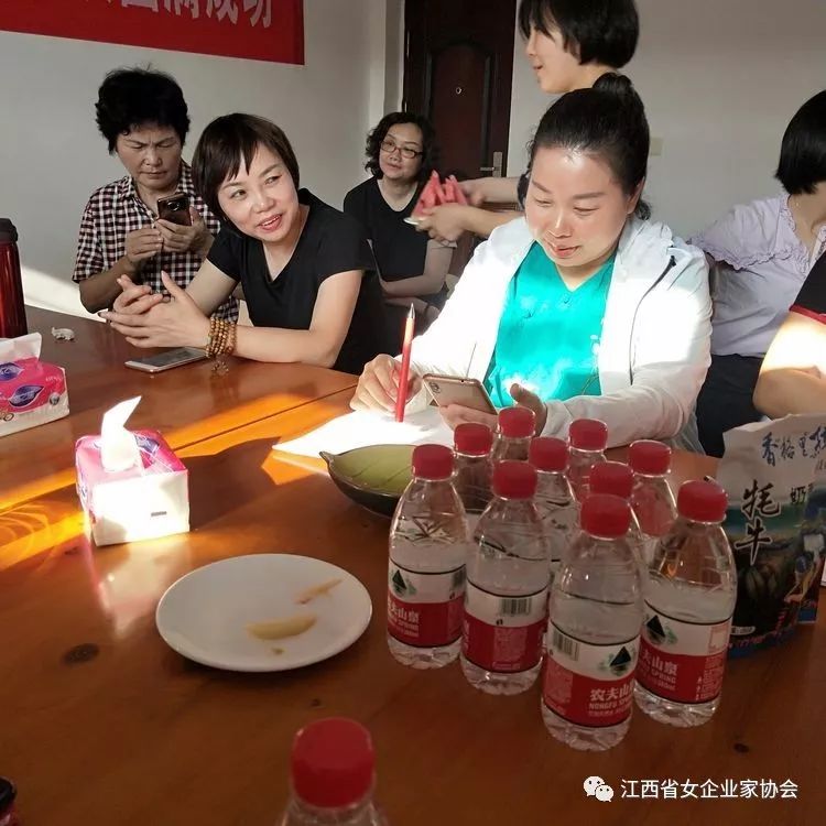 https://mmbiz.qpic.cn/mmbiz_jpg/0wU5kO9vrqcCDJ3Vc0nficmcmcUdtUNlwDRd4IXLTTgdmiaTLGYblaWfeVrd8UzVzfLD5qia9ugrAQ3oF4Q8vrqug/640?wx_fmt=jpeg&wxfrom=5&wx_lazy=1&wx_co=1