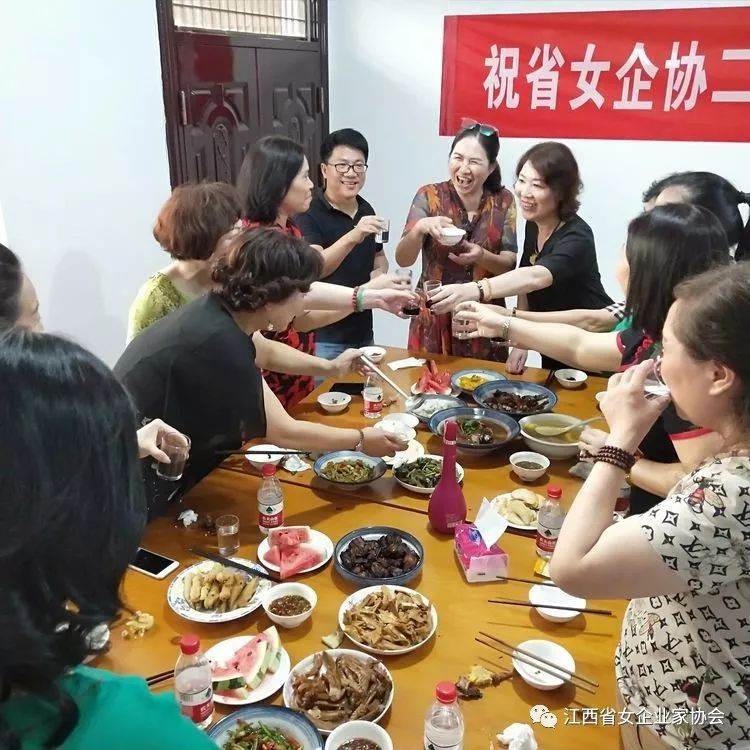 https://mmbiz.qpic.cn/mmbiz_jpg/0wU5kO9vrqcCDJ3Vc0nficmcmcUdtUNlwuHgc0n34LYYs0TSfzCHF427xGeiaPGmm7e73XI7vC8sZFoy1eO1py8w/640?wx_fmt=jpeg&wxfrom=5&wx_lazy=1&wx_co=1