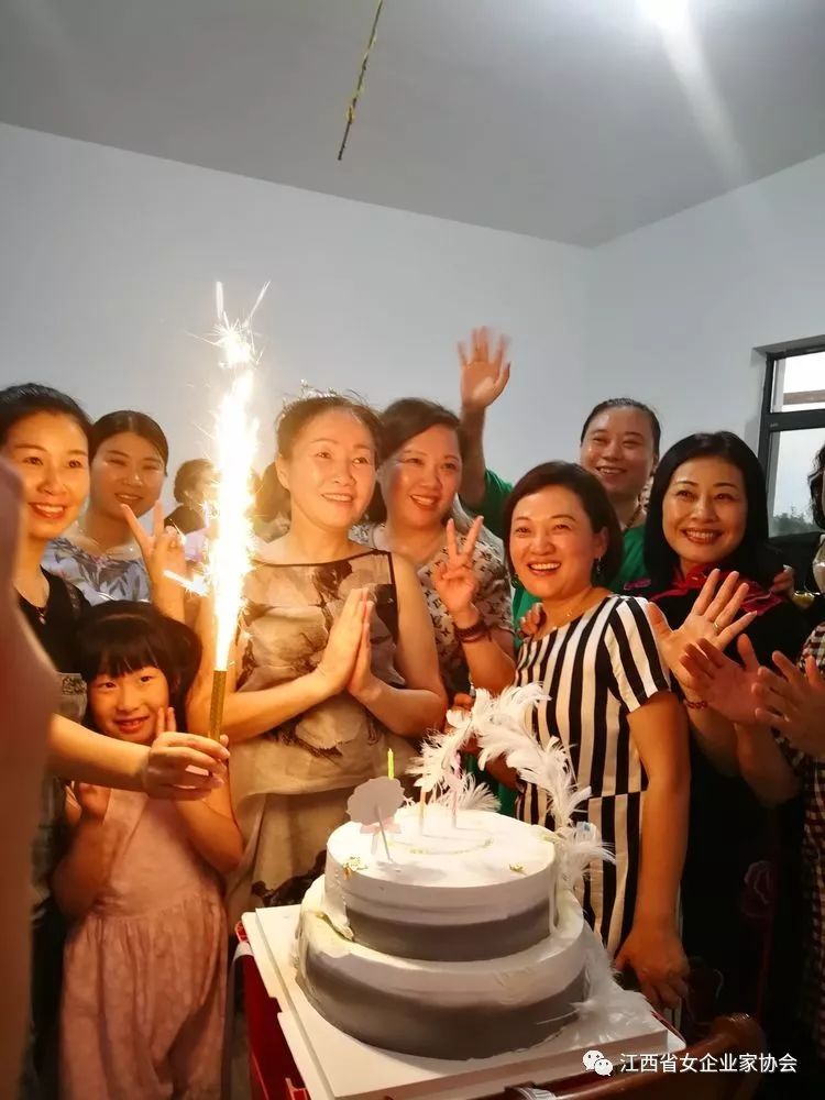 https://mmbiz.qpic.cn/mmbiz_jpg/0wU5kO9vrqcCDJ3Vc0nficmcmcUdtUNlwmGN1yfgRetMibcgKK3zF1LgNKvtkLnAKJBic7zuVgXLiafw5ANicRibYuFA/640?wx_fmt=jpeg&wxfrom=5&wx_lazy=1&wx_co=1