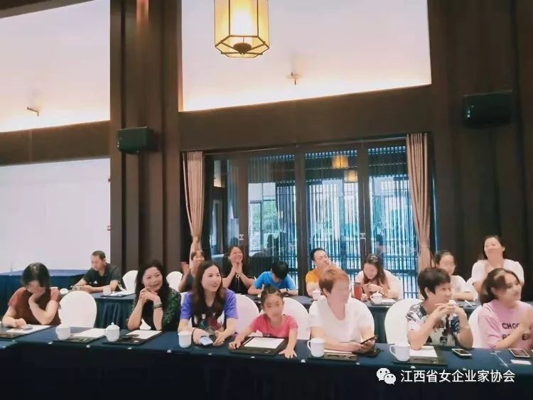 https://mmbiz.qpic.cn/mmbiz_jpg/0wU5kO9vrqeHGANWkYuDMo8vzXYv1FoTz0bUVYiaa4fP1F5OrC8aOlbyj9Bh0ftU7HicfjTo0Zrn0OwrN5VCDd8Q/640?wx_fmt=jpeg&wxfrom=5&wx_lazy=1&wx_co=1